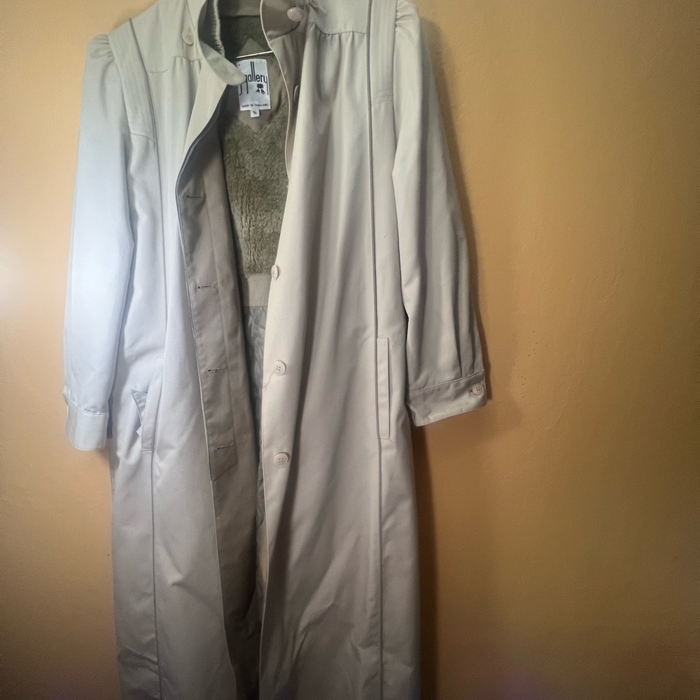 Gallery Cream Trench Coat